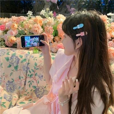 蓝月海报