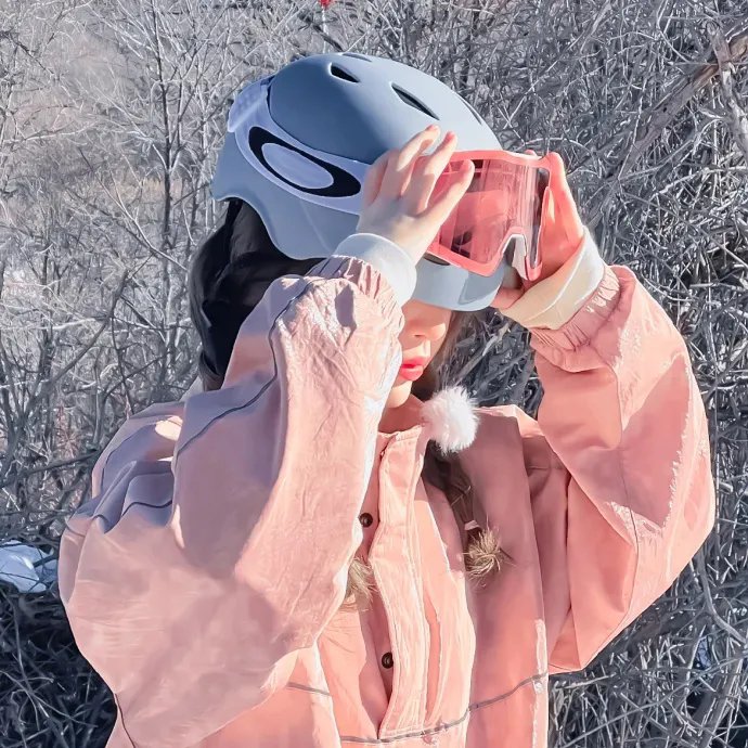 尤物移人海报
